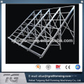 En forma de U fotovoltaica rodillo soporte de formación de maquinaria alcanzó las normas de inspección de calidad